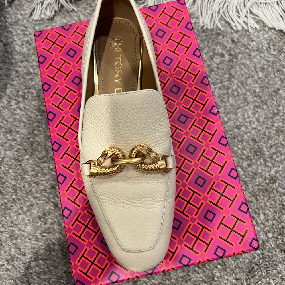 TORY BURCH JESSA LOAFER